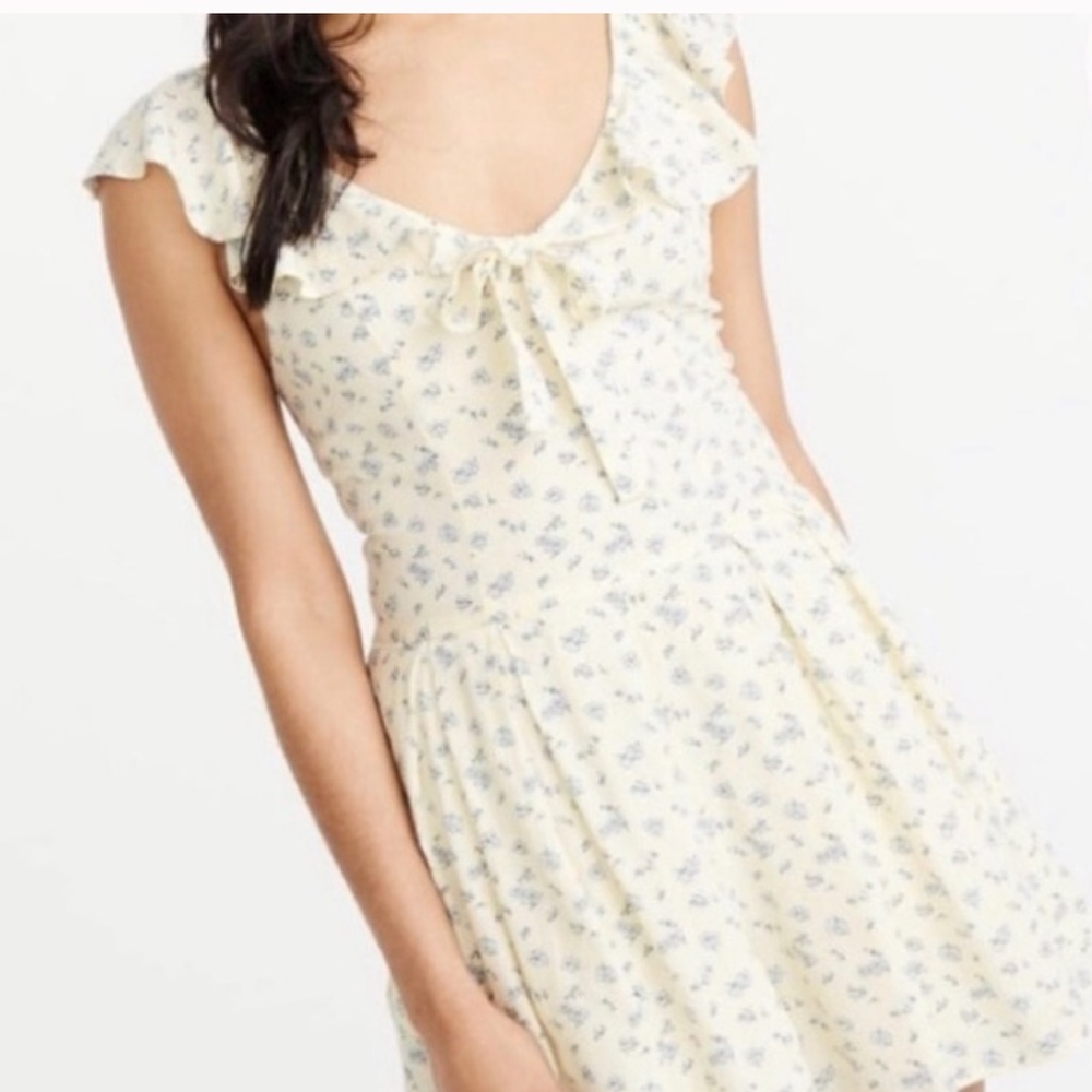 Abercrombie yellow floral romper